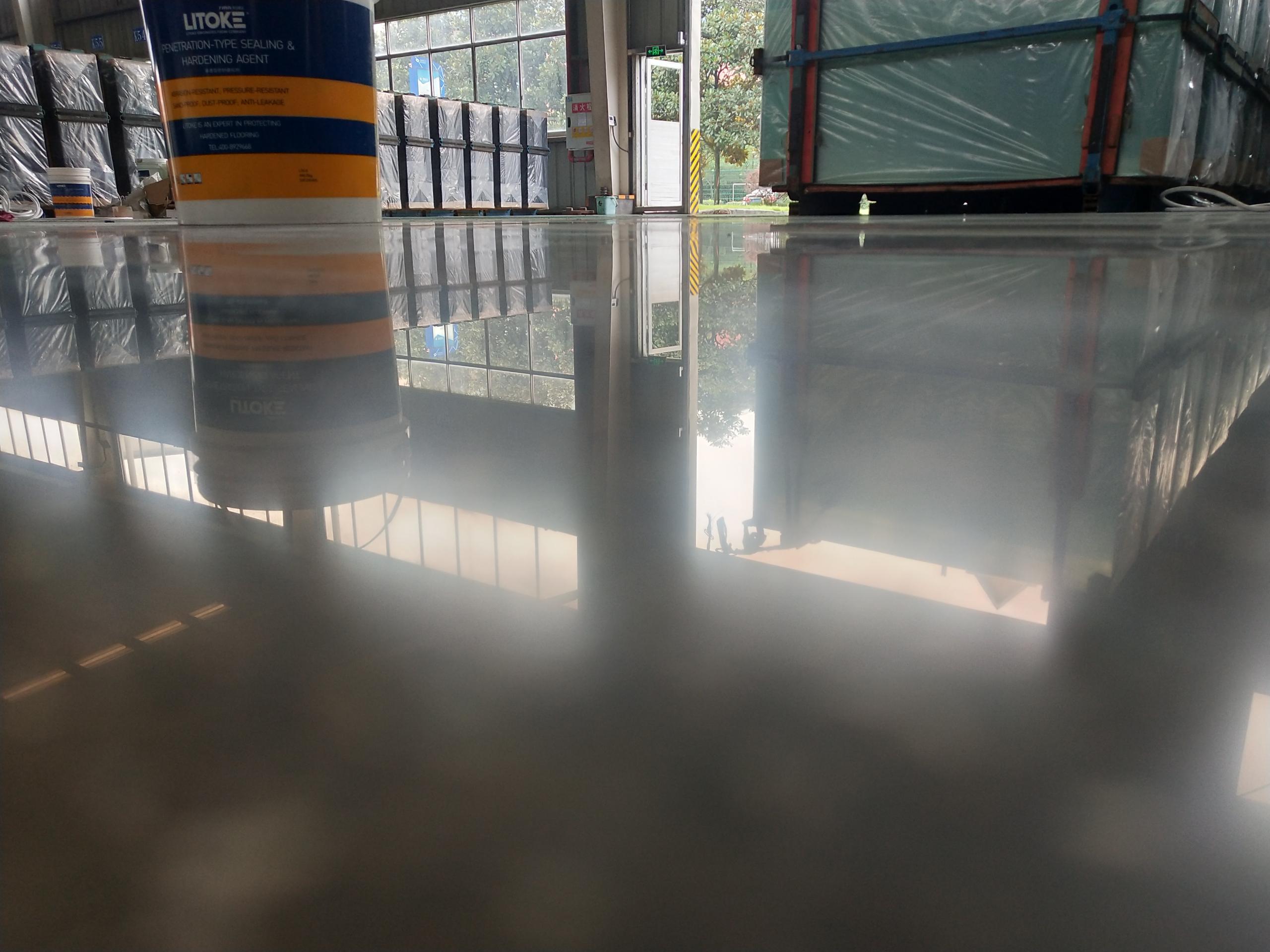 環(huán)氧樹脂地坪漆 環(huán)氧樹脂地坪漆